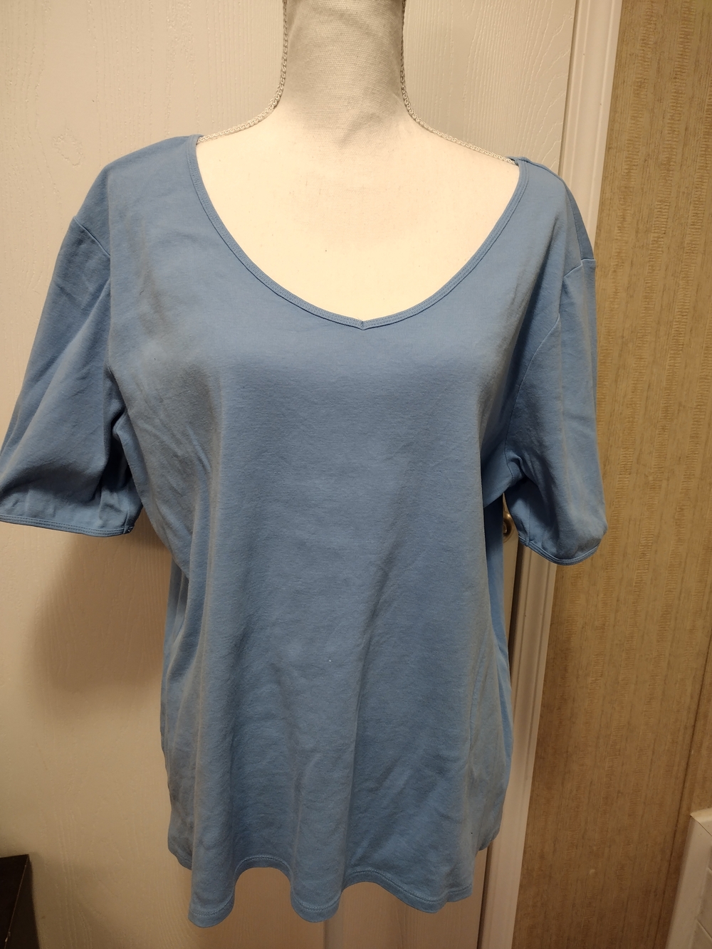 Chico's Relaxed Scoop Neck Tee in Sky Blue